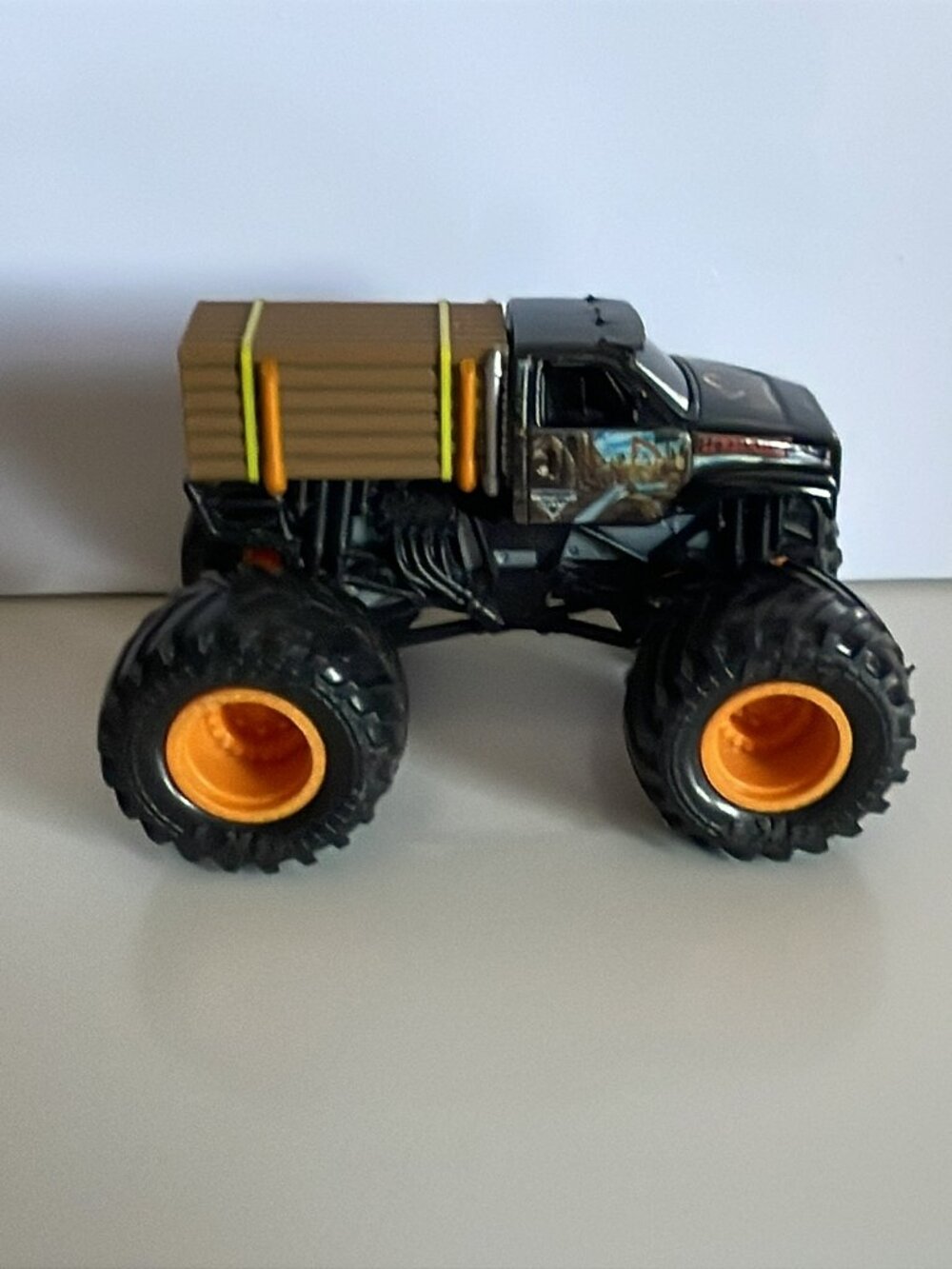 *♪ Monster Jam Truck - Spin Master - Lumberjack die-cast - Scale 1:64 *♪